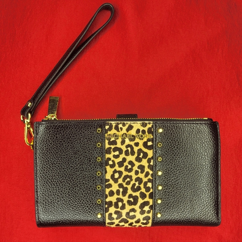 Michael Kors Leather Wristlet - Wallet - Black With Leopard Print - Nwot